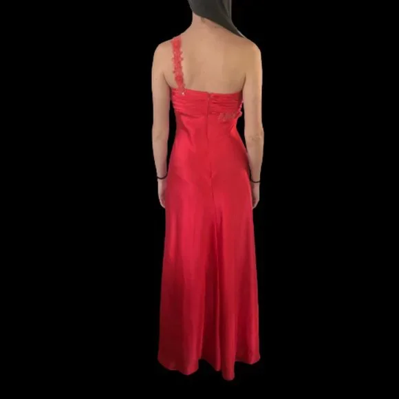 Dazzling Designer Red/Coral Formal Gown Size 3/4 - Picture 3 of 8